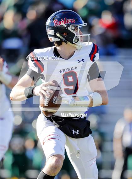 Thumbnail 1 in Ryan vs. Longview (UIL 5A Division 1 Regional Semifinal) photogallery.