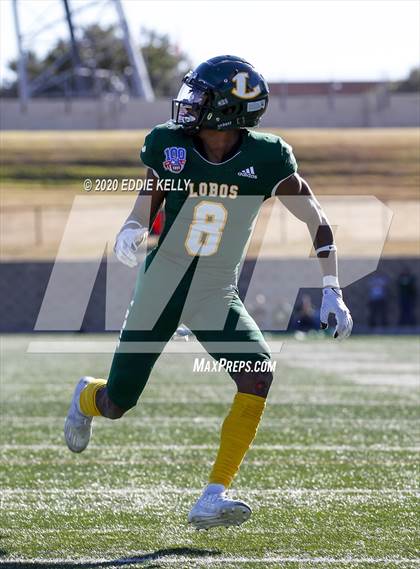 Thumbnail 3 in Ryan vs. Longview (UIL 5A Division 1 Regional Semifinal) photogallery.