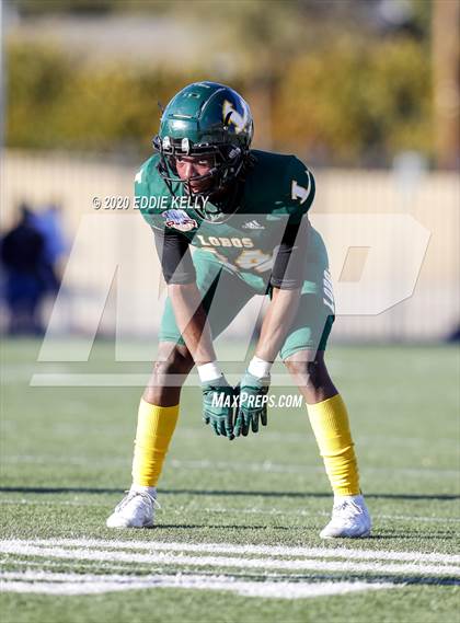 Thumbnail 2 in Ryan vs. Longview (UIL 5A Division 1 Regional Semifinal) photogallery.