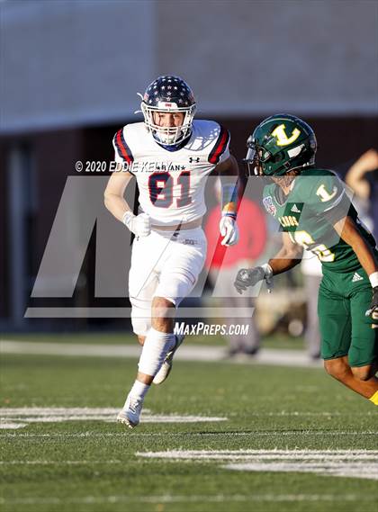 Thumbnail 2 in Ryan vs. Longview (UIL 5A Division 1 Regional Semifinal) photogallery.