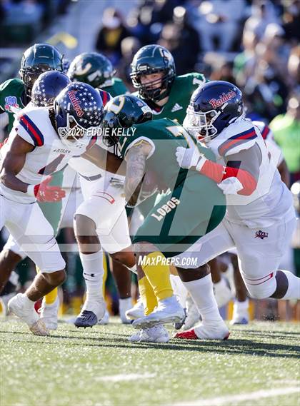 Thumbnail 2 in Ryan vs. Longview (UIL 5A Division 1 Regional Semifinal) photogallery.