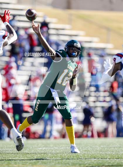 Thumbnail 3 in Ryan vs. Longview (UIL 5A Division 1 Regional Semifinal) photogallery.