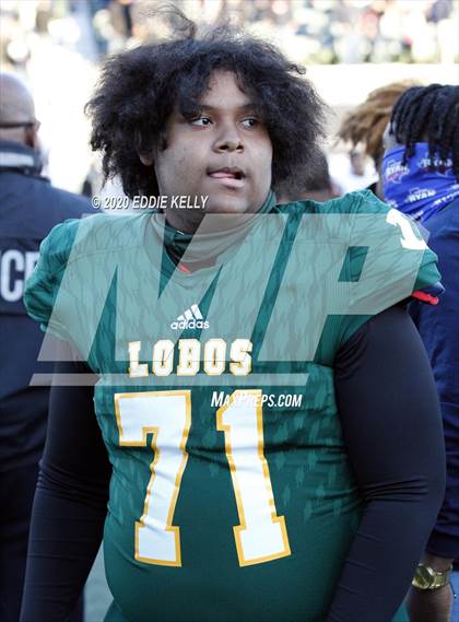 Thumbnail 2 in Ryan vs. Longview (UIL 5A Division 1 Regional Semifinal) photogallery.