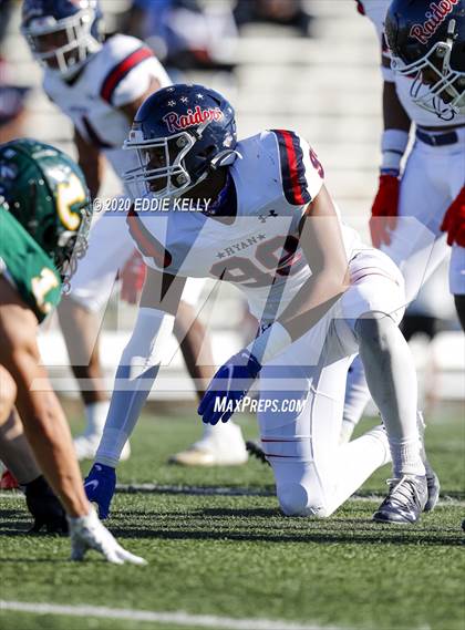 Thumbnail 2 in Ryan vs. Longview (UIL 5A Division 1 Regional Semifinal) photogallery.