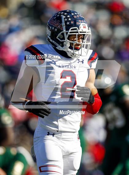 Thumbnail 3 in Ryan vs. Longview (UIL 5A Division 1 Regional Semifinal) photogallery.