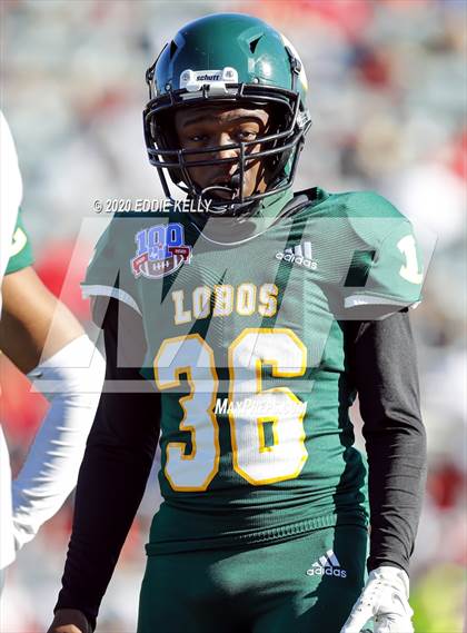 Thumbnail 2 in Ryan vs. Longview (UIL 5A Division 1 Regional Semifinal) photogallery.