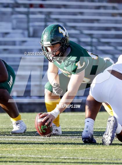 Thumbnail 1 in Ryan vs. Longview (UIL 5A Division 1 Regional Semifinal) photogallery.