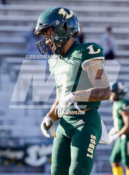 Thumbnail 2 in Ryan vs. Longview (UIL 5A Division 1 Regional Semifinal) photogallery.