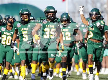 Thumbnail 2 in Ryan vs. Longview (UIL 5A Division 1 Regional Semifinal) photogallery.