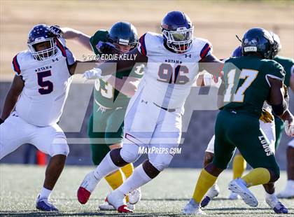 Thumbnail 2 in Ryan vs. Longview (UIL 5A Division 1 Regional Semifinal) photogallery.