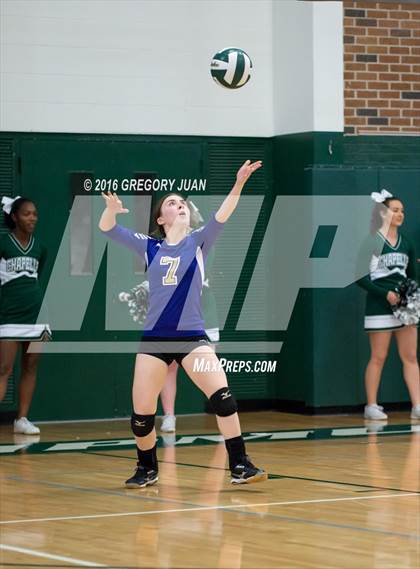 Thumbnail 2 in Hahnville @ Archbishop Chapelle (LHSAA Division I 2nd Round) photogallery.