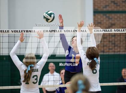 Thumbnail 2 in Hahnville @ Archbishop Chapelle (LHSAA Division I 2nd Round) photogallery.