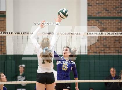 Thumbnail 1 in Hahnville @ Archbishop Chapelle (LHSAA Division I 2nd Round) photogallery.
