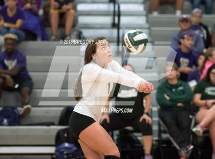 Thumbnail 1 in Hahnville @ Archbishop Chapelle (LHSAA Division I 2nd Round) photogallery.