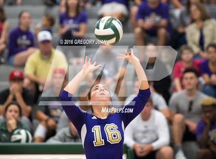 Thumbnail 2 in Hahnville @ Archbishop Chapelle (LHSAA Division I 2nd Round) photogallery.