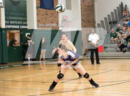 Thumbnail 1 in Hahnville @ Archbishop Chapelle (LHSAA Division I 2nd Round) photogallery.