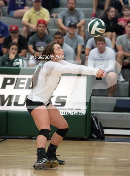 Thumbnail 3 in Hahnville @ Archbishop Chapelle (LHSAA Division I 2nd Round) photogallery.