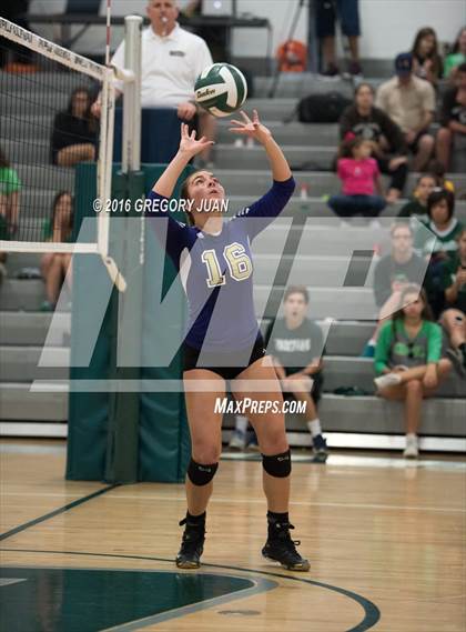 Thumbnail 1 in Hahnville @ Archbishop Chapelle (LHSAA Division I 2nd Round) photogallery.