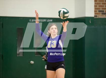 Thumbnail 1 in Hahnville @ Archbishop Chapelle (LHSAA Division I 2nd Round) photogallery.
