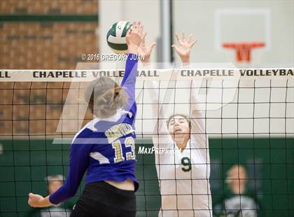 Thumbnail 1 in Hahnville @ Archbishop Chapelle (LHSAA Division I 2nd Round) photogallery.