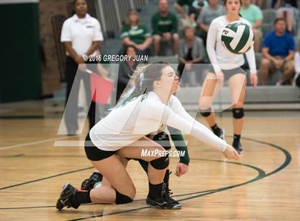 Thumbnail 2 in Hahnville @ Archbishop Chapelle (LHSAA Division I 2nd Round) photogallery.