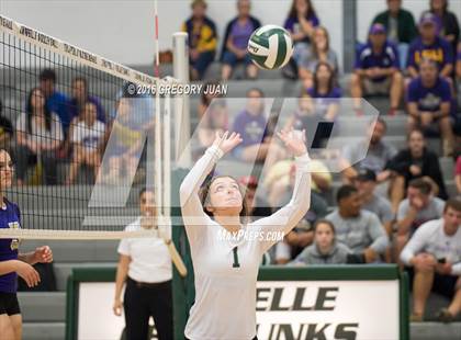 Thumbnail 2 in Hahnville @ Archbishop Chapelle (LHSAA Division I 2nd Round) photogallery.