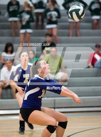 Thumbnail 3 in Hahnville @ Archbishop Chapelle (LHSAA Division I 2nd Round) photogallery.