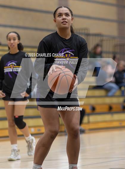 Thumbnail 3 in Amador Valley vs Branson (Windsor Holiday Classic) photogallery.