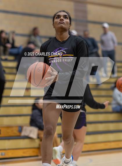 Thumbnail 2 in Amador Valley vs Branson (Windsor Holiday Classic) photogallery.