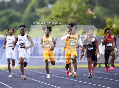Thumbnail 2 in FHSAA 3A Finals (4 x 100 Meter) photogallery.