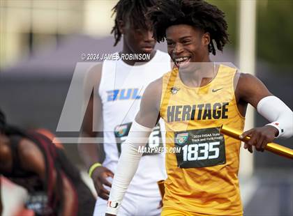 Thumbnail 2 in FHSAA 3A Finals (4 x 100 Meter) photogallery.