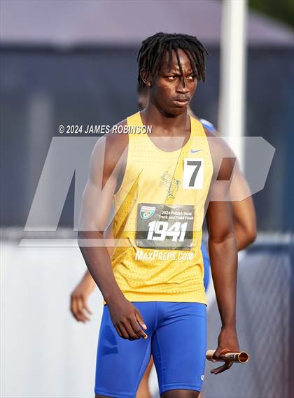 Thumbnail 2 in FHSAA 3A Finals (4 x 100 Meter) photogallery.