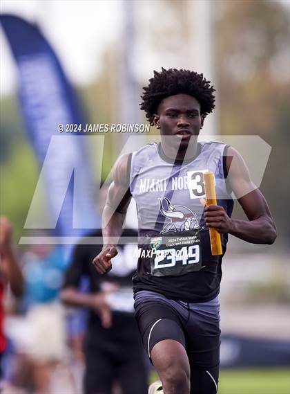 Thumbnail 2 in FHSAA 3A Finals (4 x 100 Meter) photogallery.