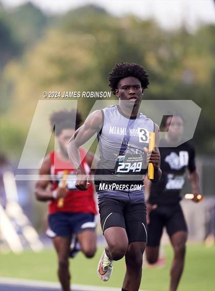 Thumbnail 1 in FHSAA 3A Finals (4 x 100 Meter) photogallery.