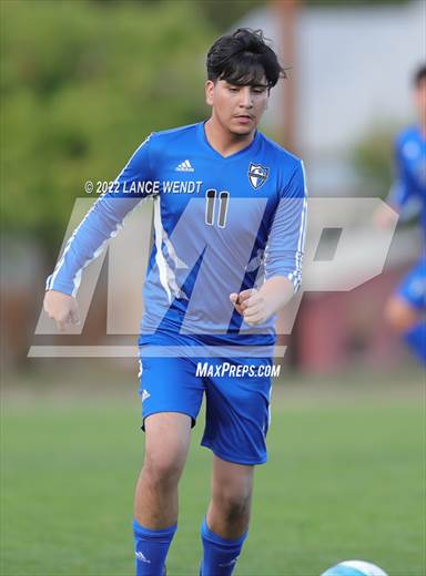 null - Photo 01