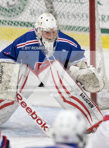 Thumbnail 2 in Concord v Londonderry (NHIAA D1 Quarterfinal) photogallery.