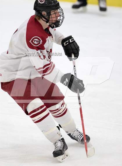 Thumbnail 3 in Concord v Londonderry (NHIAA D1 Quarterfinal) photogallery.