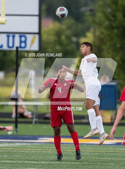 Thumbnail 1 in Mundelein vs. St. Patrick photogallery.
