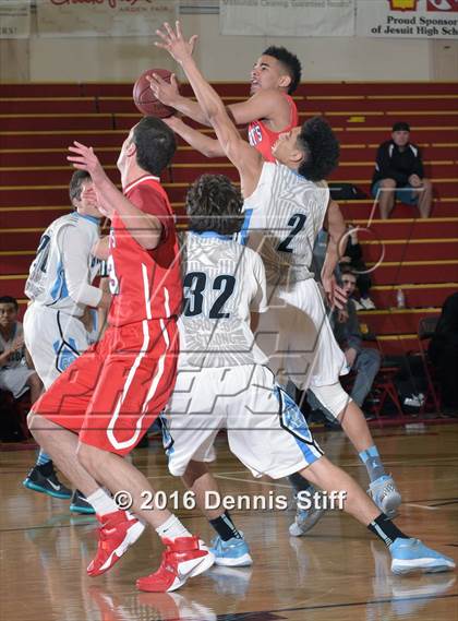 Thumbnail 2 in Clovis North vs. Saint Mary's (Father Kelly Tribute) photogallery.
