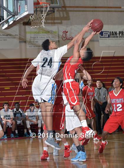 Thumbnail 2 in Clovis North vs. Saint Mary's (Father Kelly Tribute) photogallery.