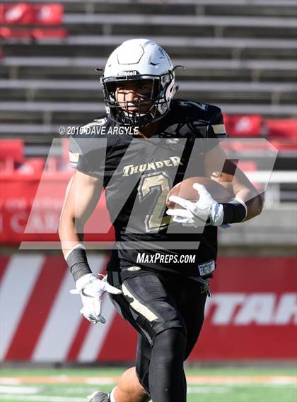 Thumbnail 2 in Desert Hills vs. Pine View (UHSAA 3AA Final) photogallery.