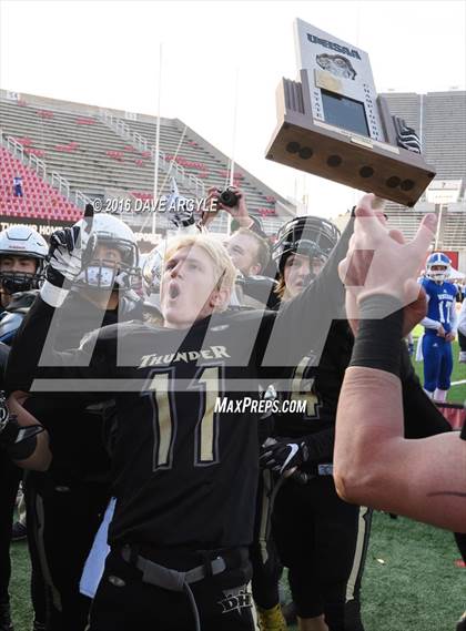 Thumbnail 2 in Desert Hills vs. Pine View (UHSAA 3AA Final) photogallery.