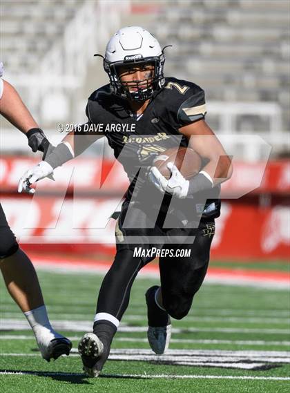 Thumbnail 2 in Desert Hills vs. Pine View (UHSAA 3AA Final) photogallery.