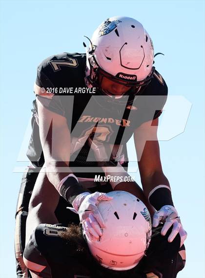 Thumbnail 2 in Desert Hills vs. Pine View (UHSAA 3AA Final) photogallery.