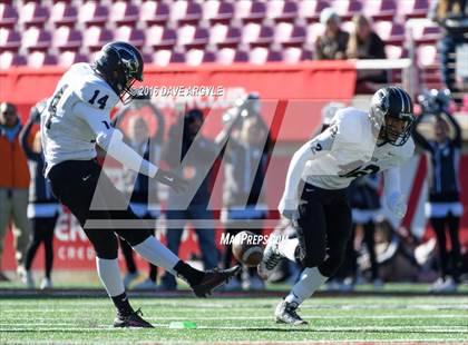 Thumbnail 2 in Desert Hills vs. Pine View (UHSAA 3AA Final) photogallery.