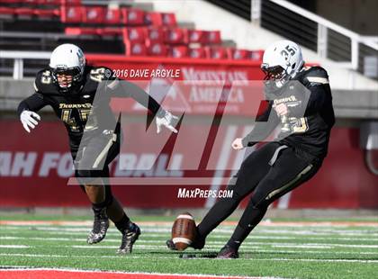 Thumbnail 3 in Desert Hills vs. Pine View (UHSAA 3AA Final) photogallery.