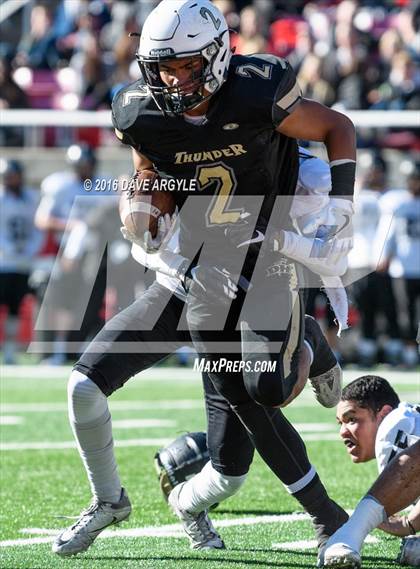 Thumbnail 3 in Desert Hills vs. Pine View (UHSAA 3AA Final) photogallery.