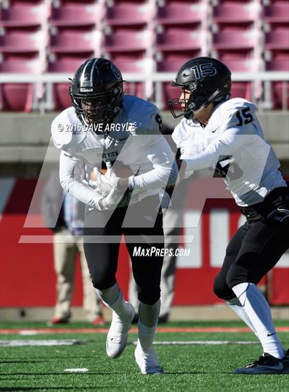 Thumbnail 2 in Desert Hills vs. Pine View (UHSAA 3AA Final) photogallery.