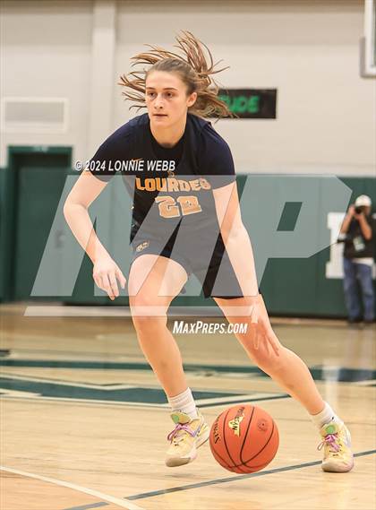 Thumbnail 3 in Our Lady of Lourdes vs. Ketcham (NYSPHSAA Class AAA Regional Final) photogallery.