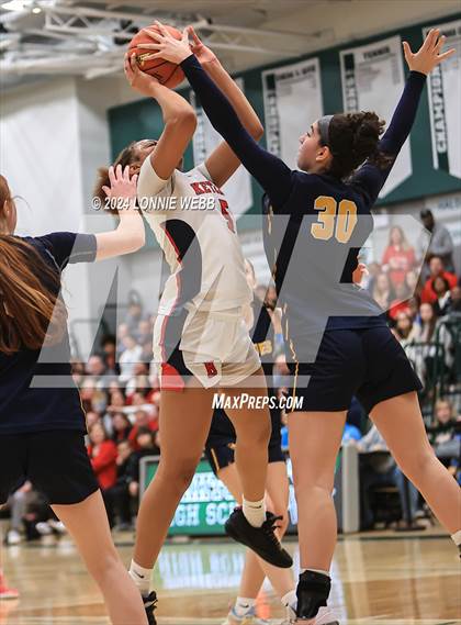 Thumbnail 3 in Our Lady of Lourdes vs. Ketcham (NYSPHSAA Class AAA Regional Final) photogallery.
